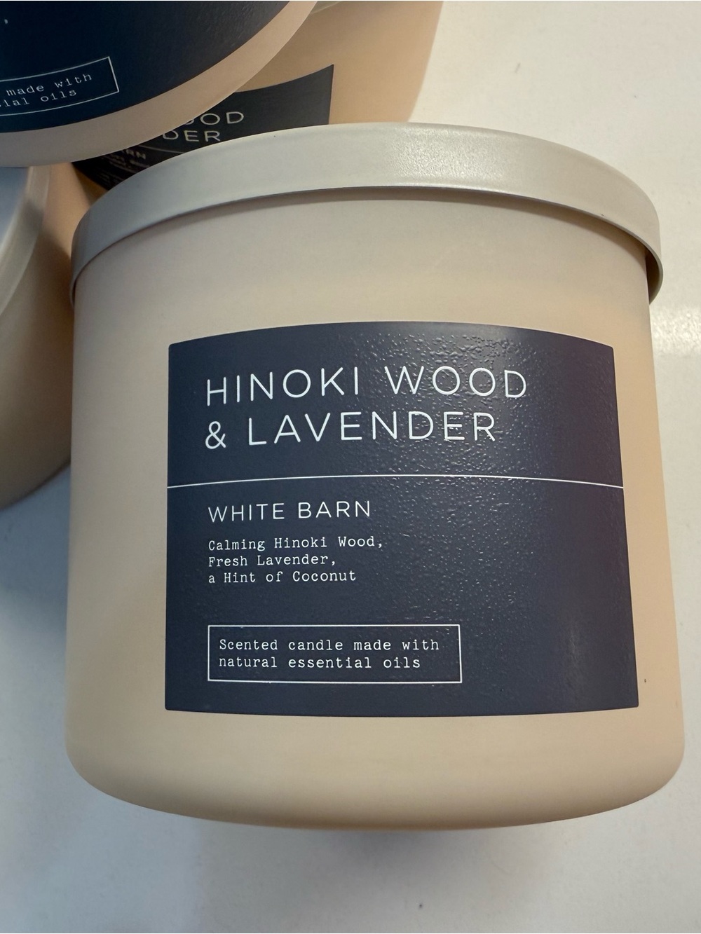 White Barn Hinoki Wood & Lavender Bath Candle
2 for $25 - Picture 5 of 5